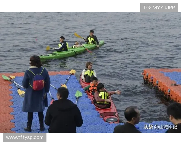 零基础学会皮划艇从入门到进阶全面掌握划行与安全技巧