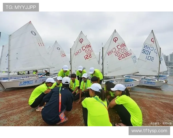 帆船训练方法探索与技巧提升，助力水上运动爱好者快速进阶